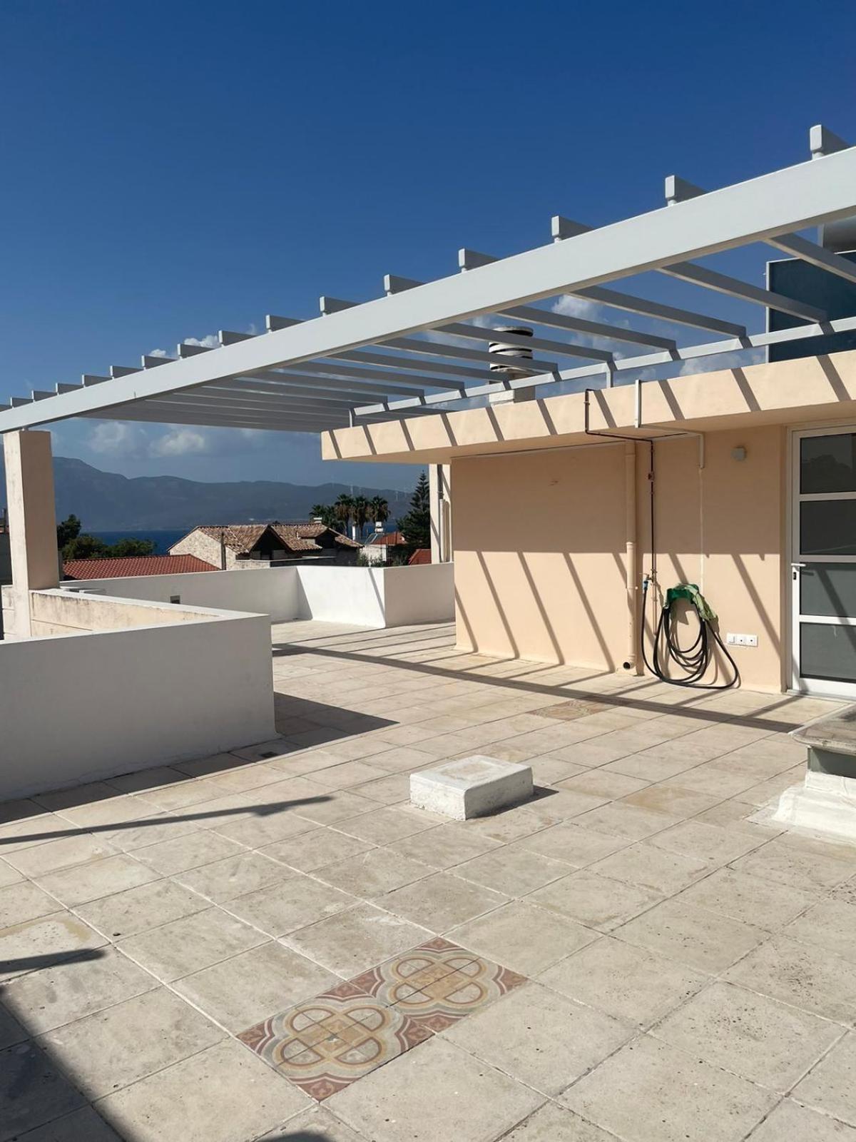 Villa Iroko Patras Buitenkant foto